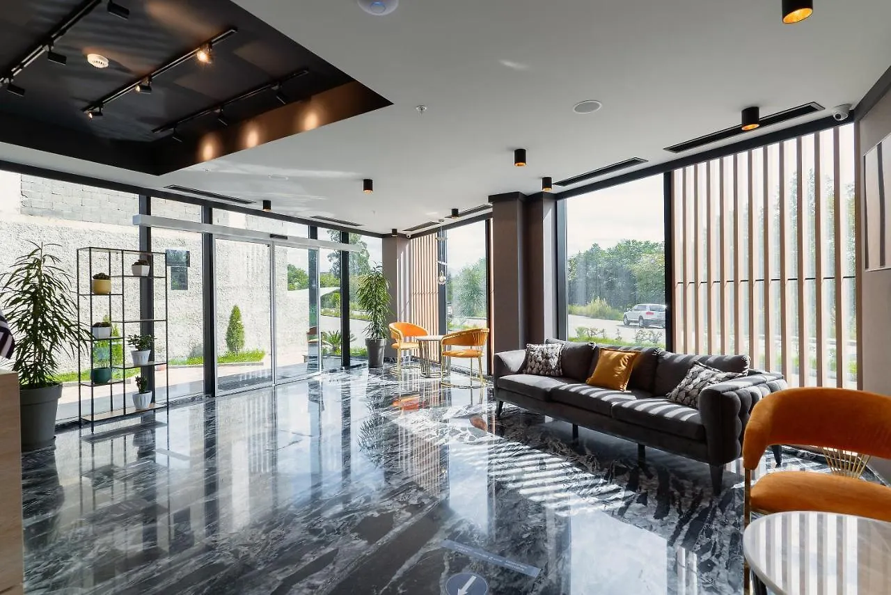 Cozy Loft Hotel 巴统