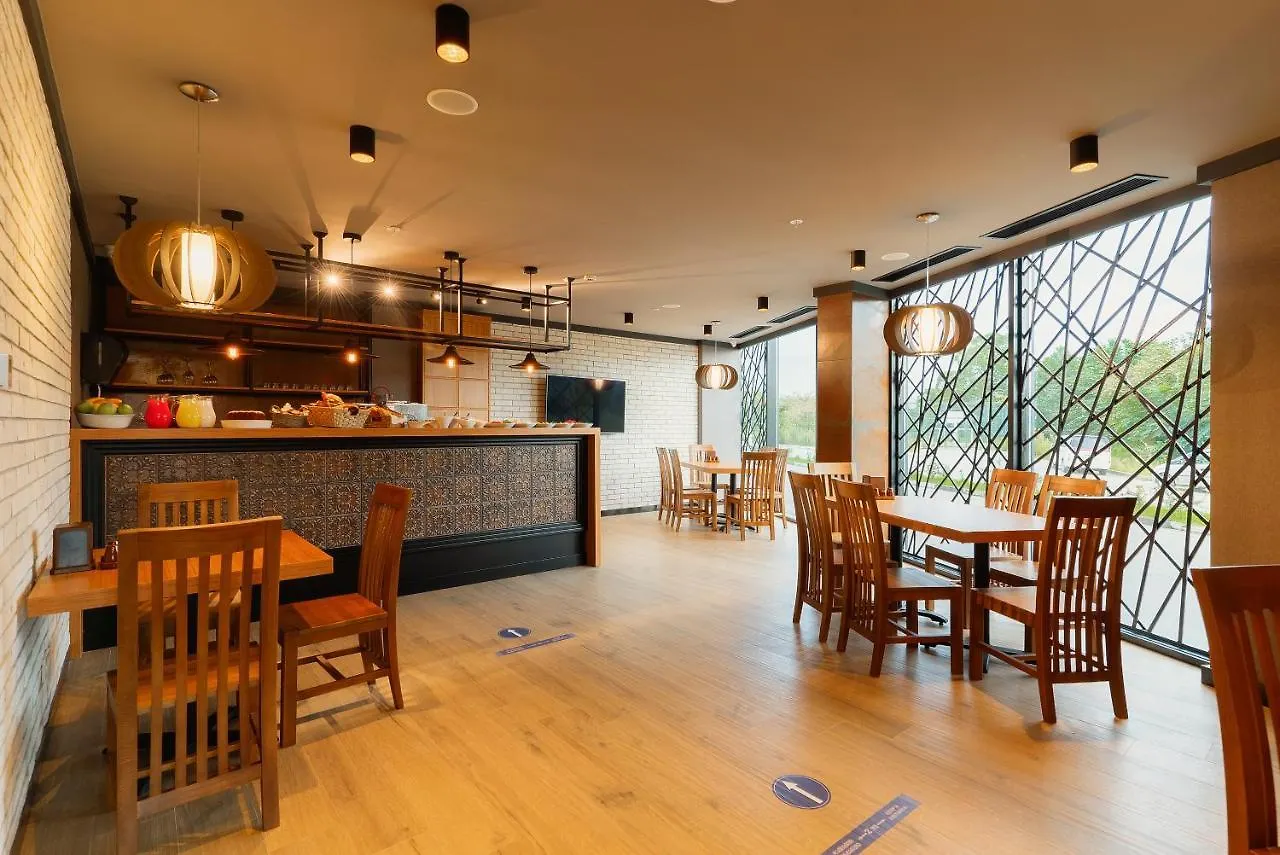 Cozy Loft Hotel 巴统 格鲁吉亚